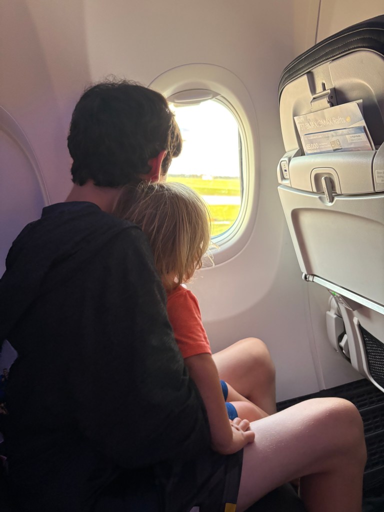 Kids airplane travel
